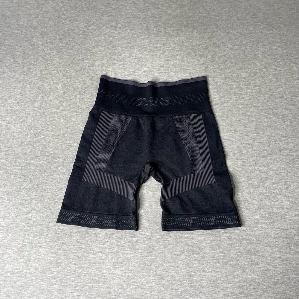 Aritzia TNA Women's Ventura High Rise Seamless Bike Shorts